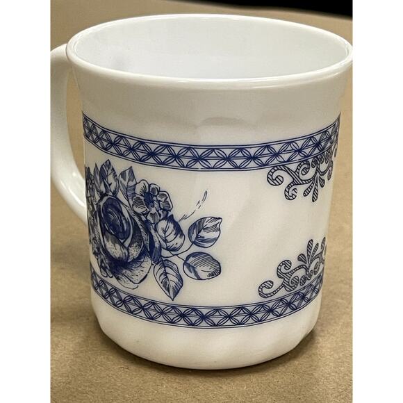 Vintage Arcopal France coffee mug - Picture 4 of 5